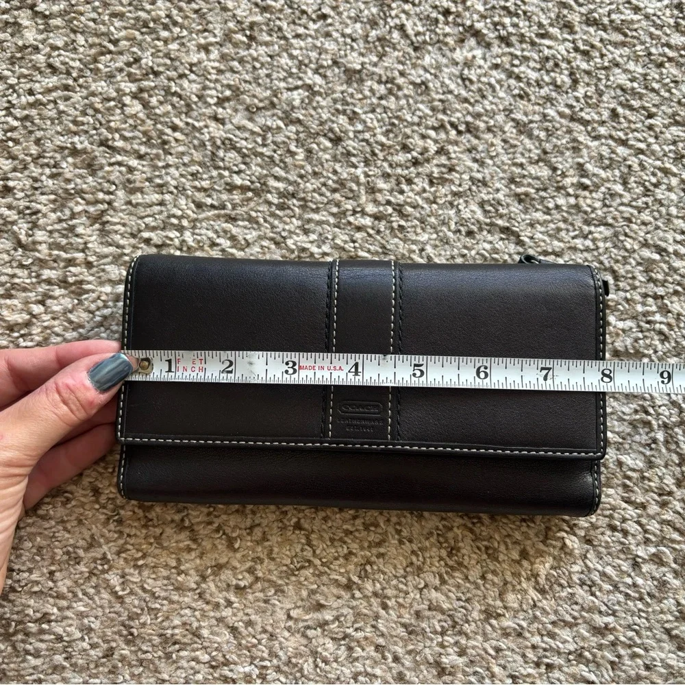 Coach Wallet - Picture 2 of 8